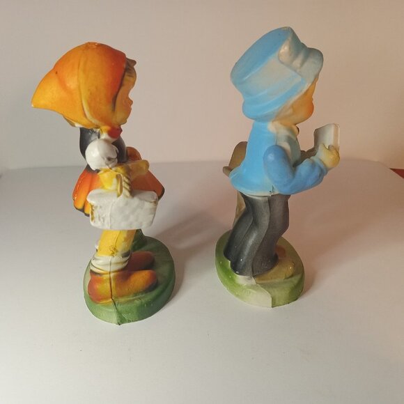 Set of 2 Kitch Plastic 50s Figurines 4.5 in tall Made in Macau - Picture 7 of 12